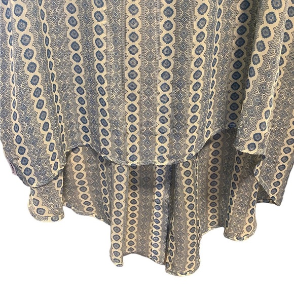 RVCA Sheer Long Sleeveless Button Down Top Or Cover Up Over Swimsuit/ Leggings - Picture 6 of 13